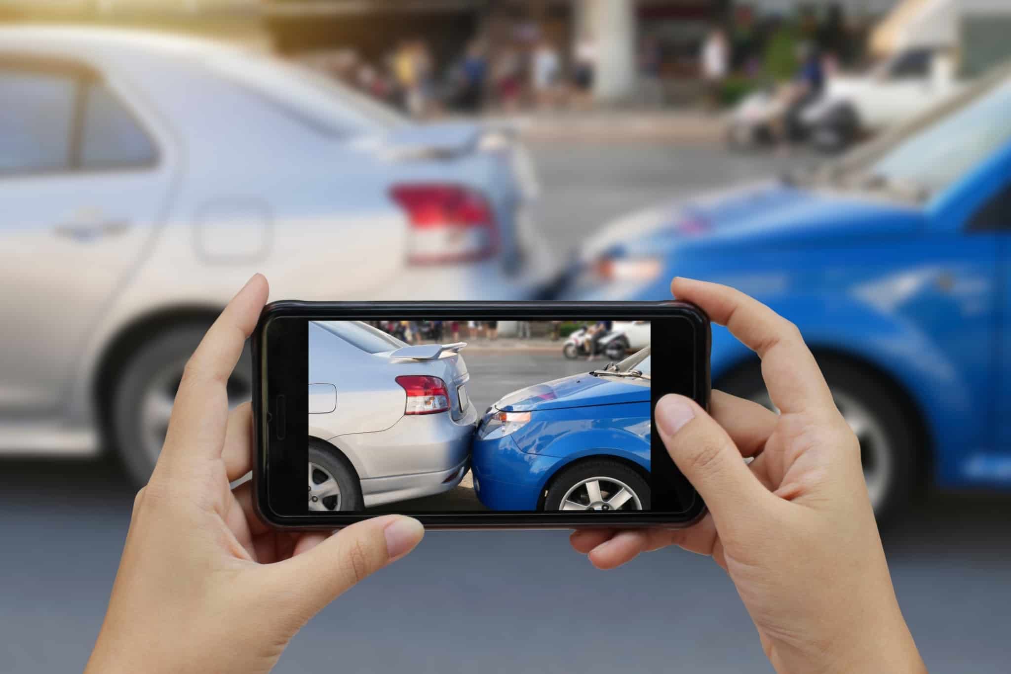 Teve um acidente? Saiba como preencher a declaração amigável na app